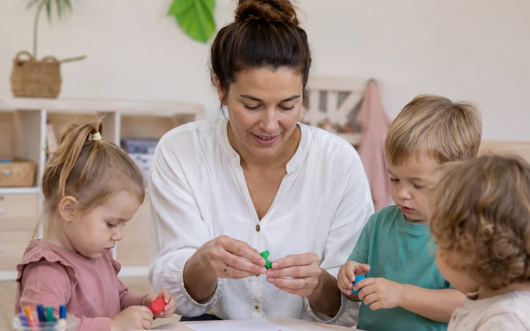 Titre IEPE (Intervenant·e Éducatif·ve Petite Enfance)